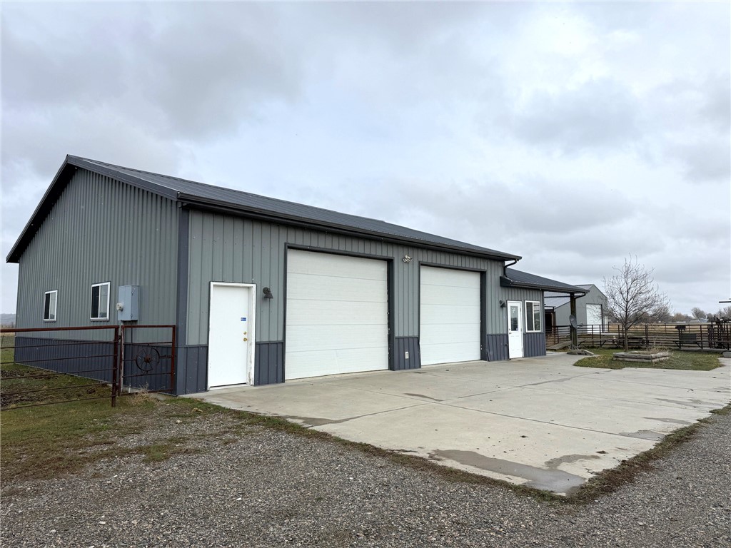 2453 N 14th Road