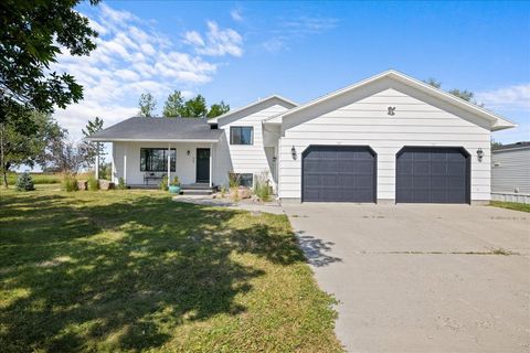 2734 S 64th ST W Billings MT 59106