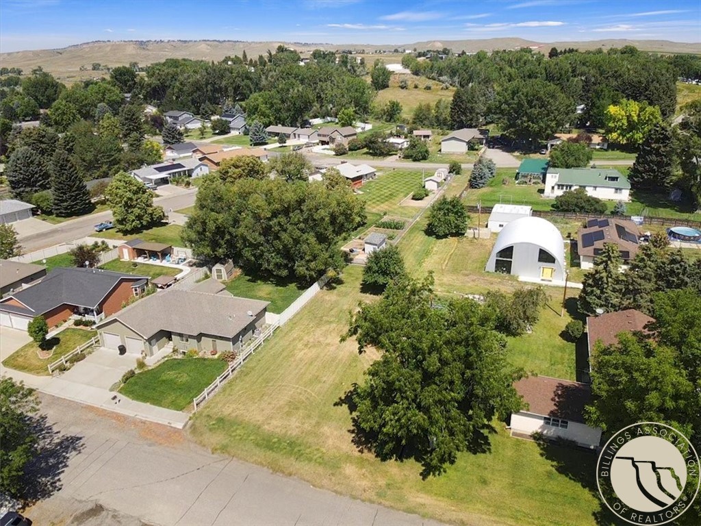 LOT A W 13th St