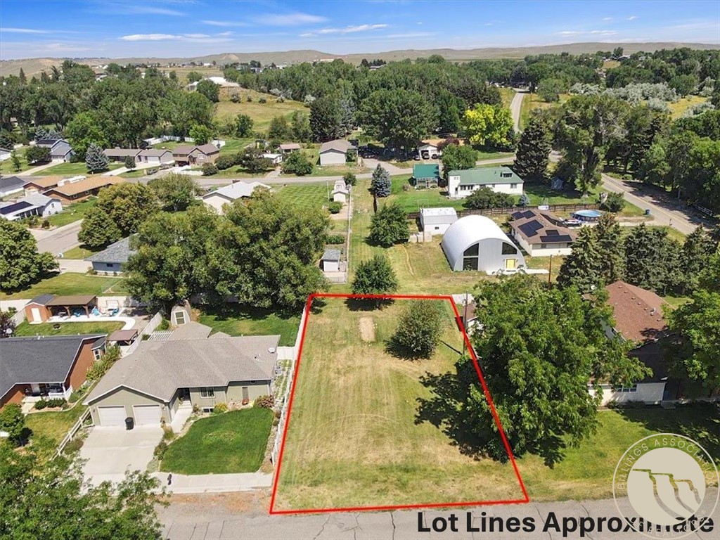 LOT A W 13th St