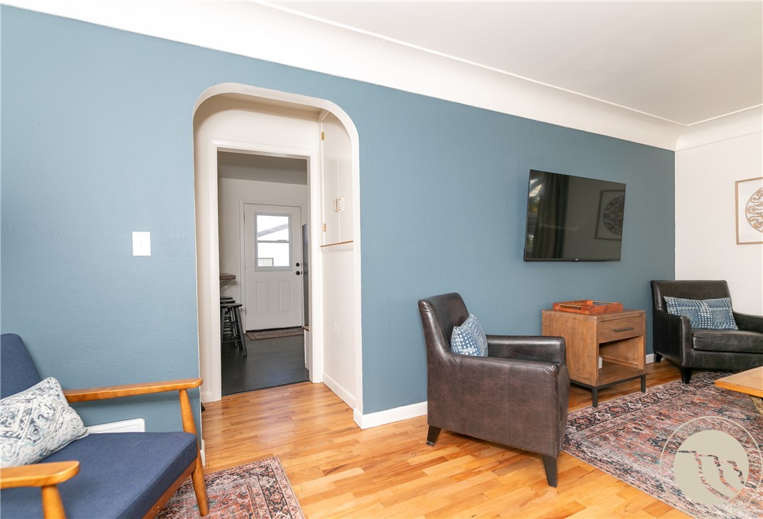 1723 Alderson Avenue