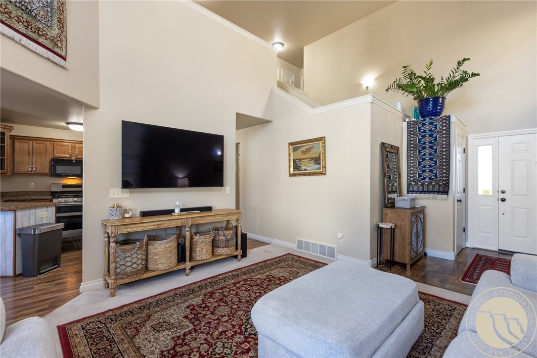 1617 8th Street W C