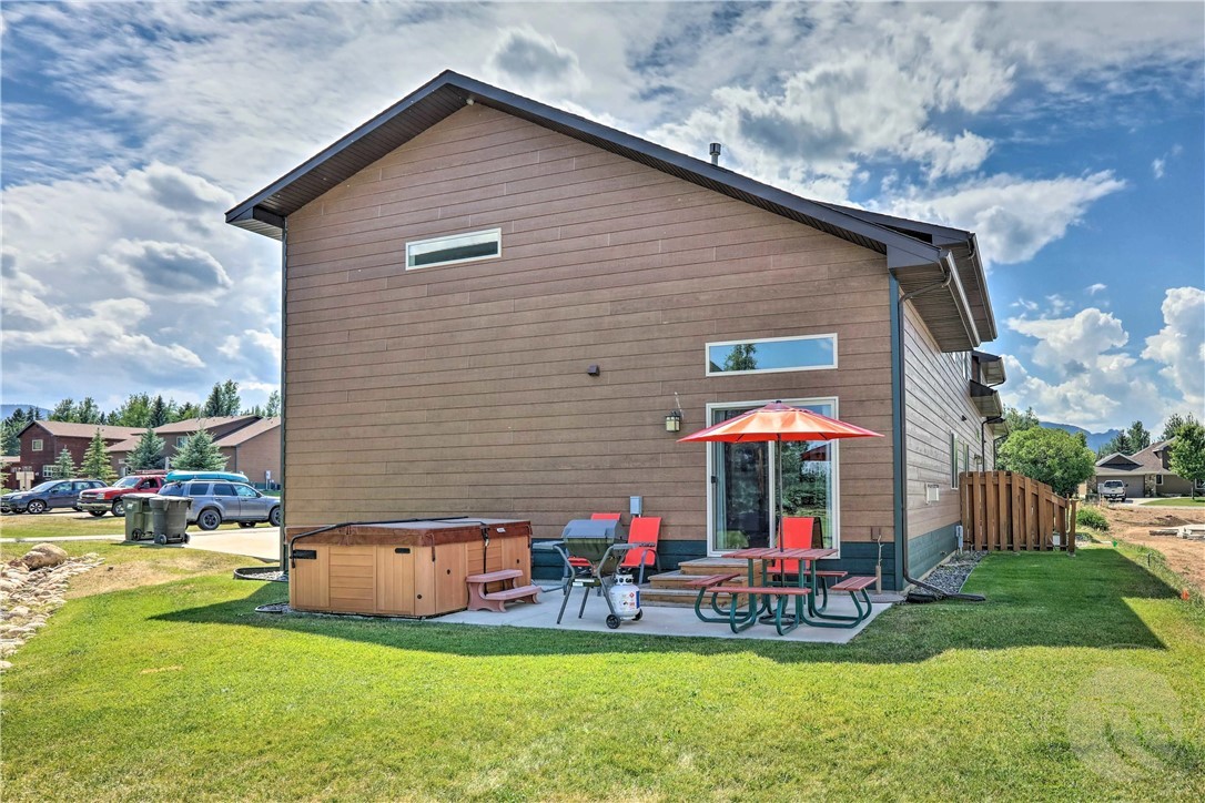 Red Lodge, Montana 59068, United States, 3 Bedrooms Bedrooms, ,2 BathroomsBathrooms,Residential,Contingent,78188