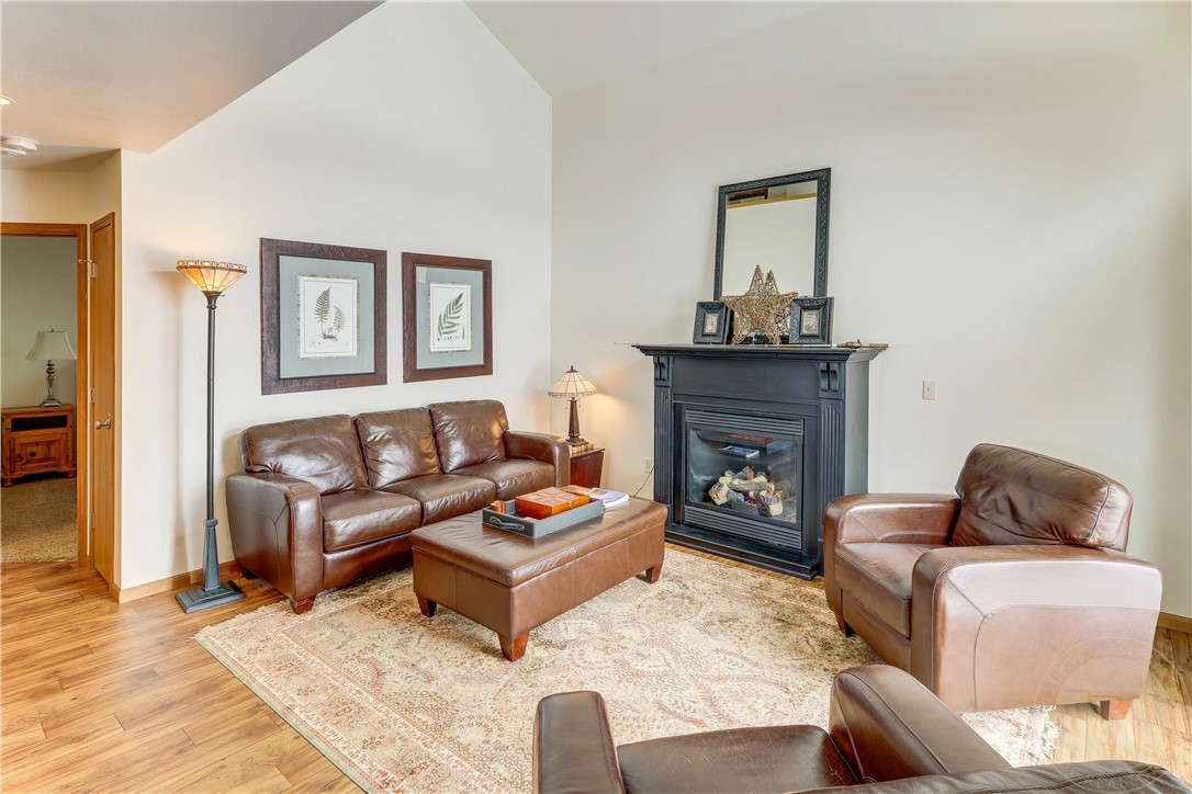 Red Lodge, Montana 59068, United States, 3 Bedrooms Bedrooms, ,2 BathroomsBathrooms,Residential,Contingent,78188