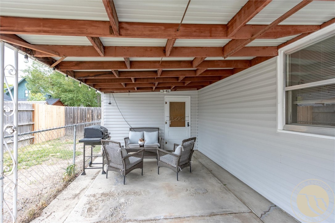 410 9th Street W