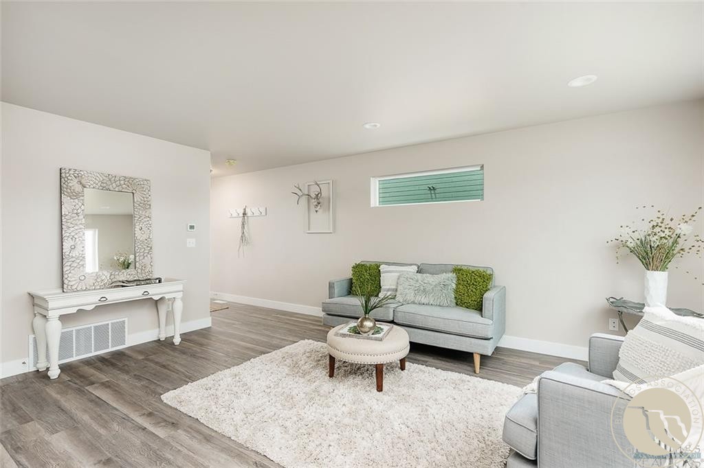 2352 Gleneagles Boulevard