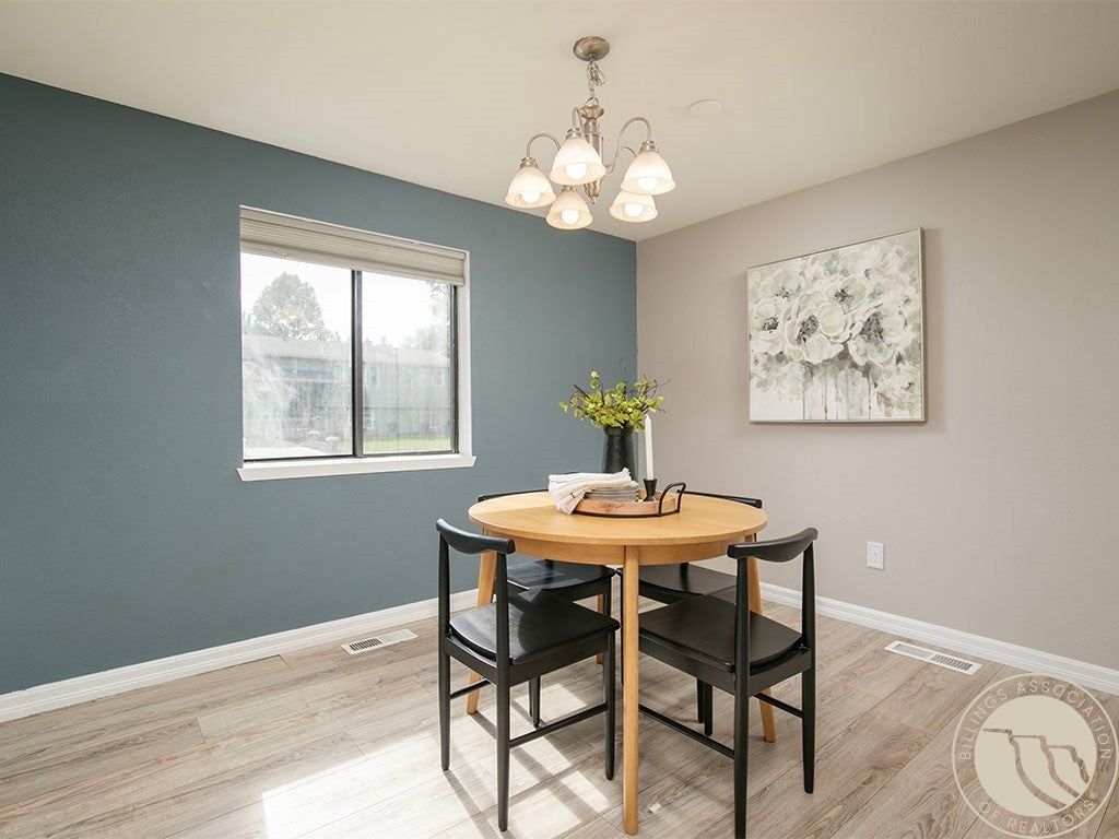 3471 Windmill Circle