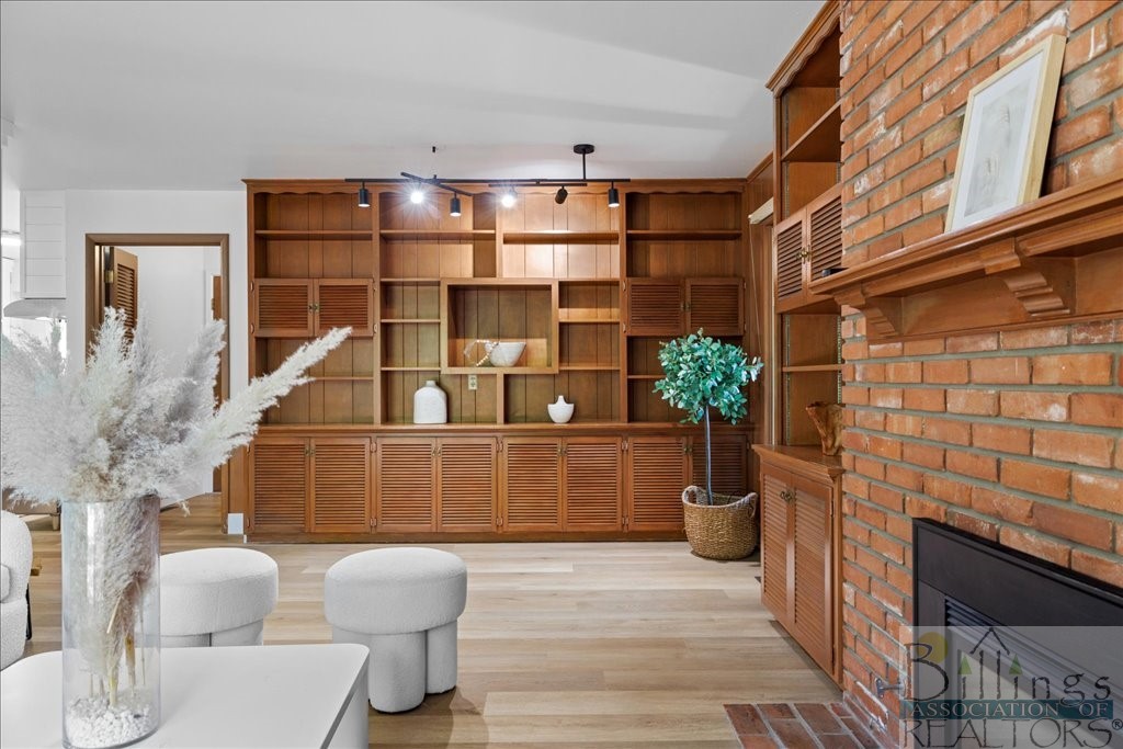 Billings, Montana 59102, United States, 3 Bedrooms Bedrooms, ,3 BathroomsBathrooms,Residential,Contingent,55695