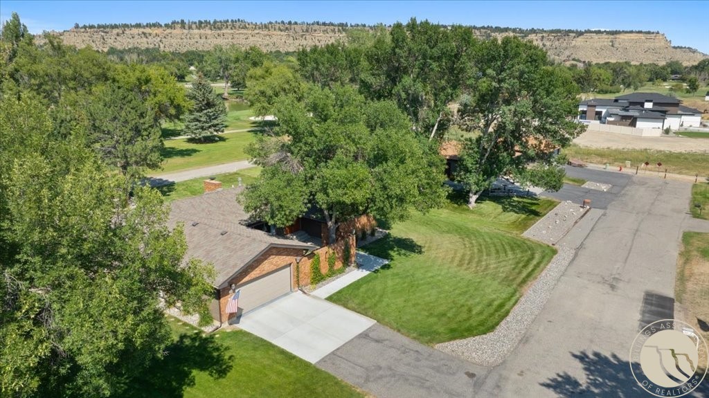 3035 Arnold Palmer Drive