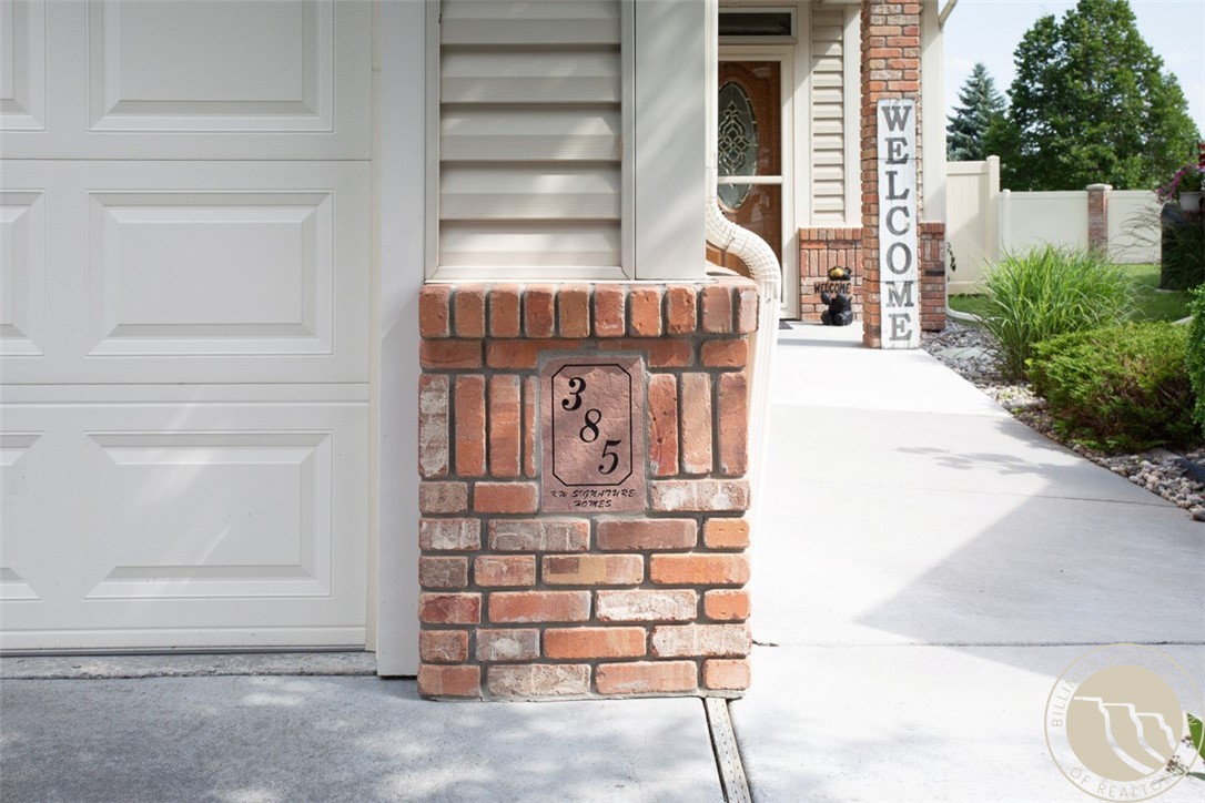 385 Stonegate Circle 11
