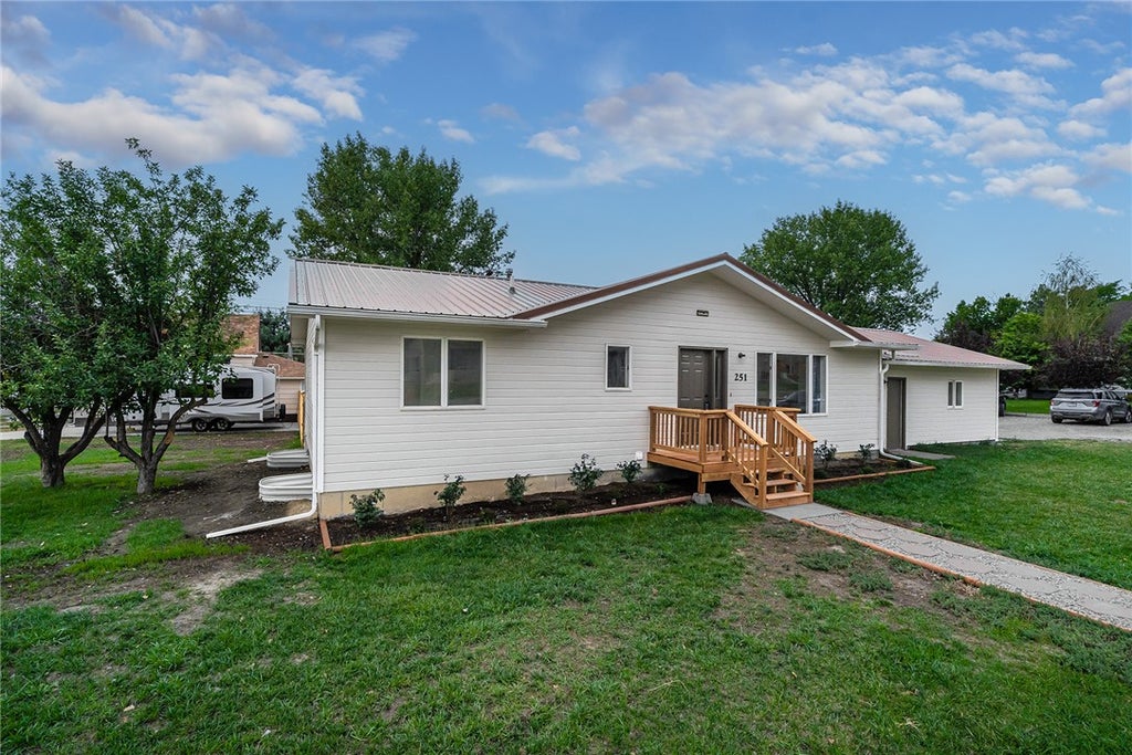 Photo of 251 E. 1st Ave. North AVE, Columbus, MT 59019 (MLS # 361622)