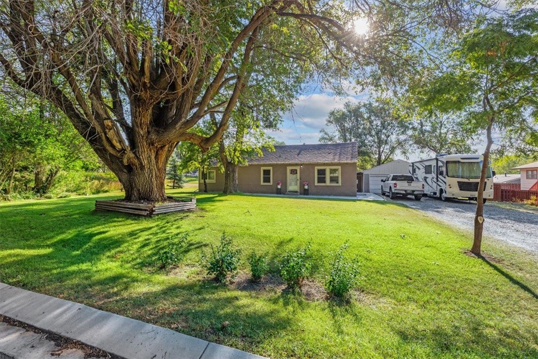 2707 Silver Boulevard