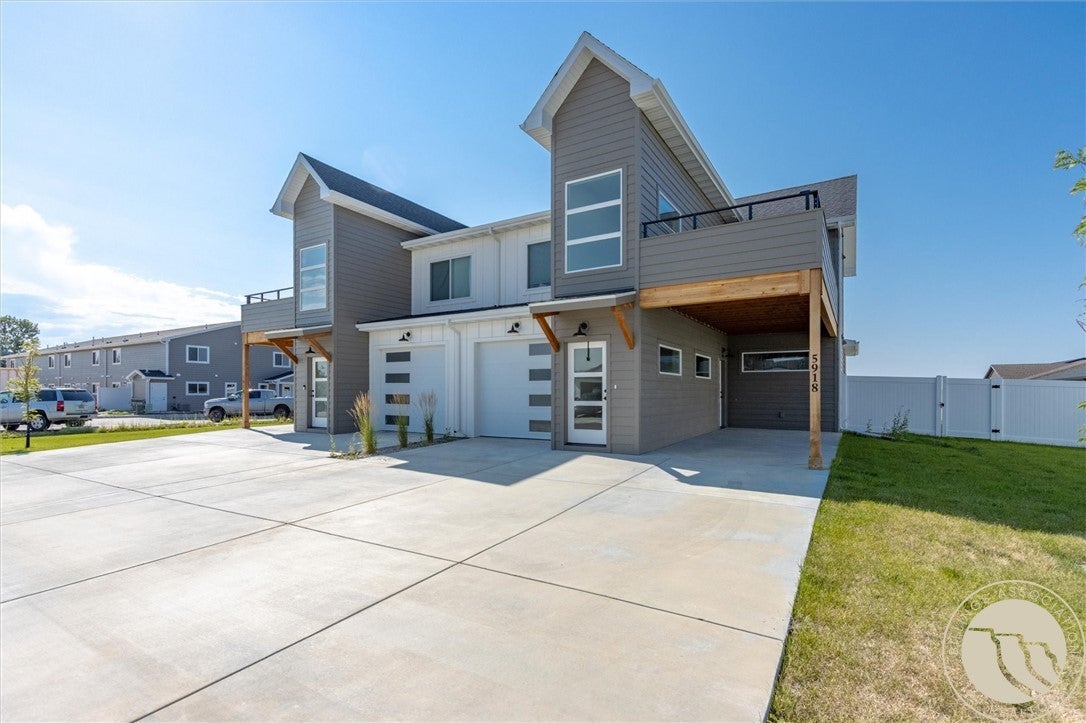 5916 - 5918 Little River Loop