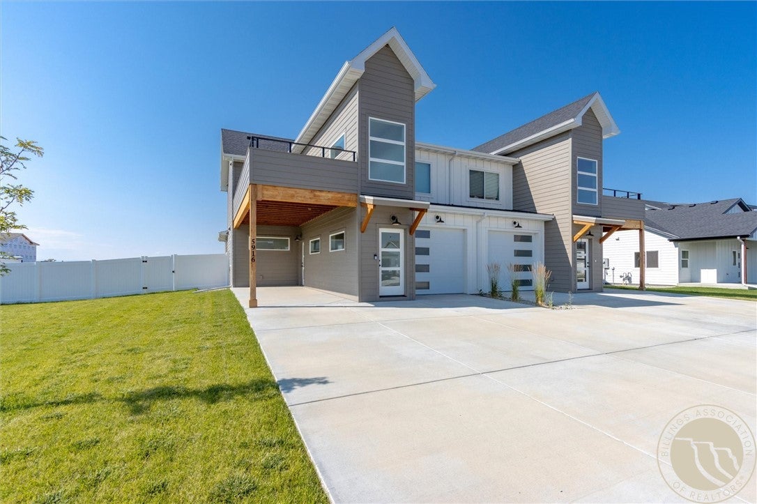 5916 - 5918 Little River Loop