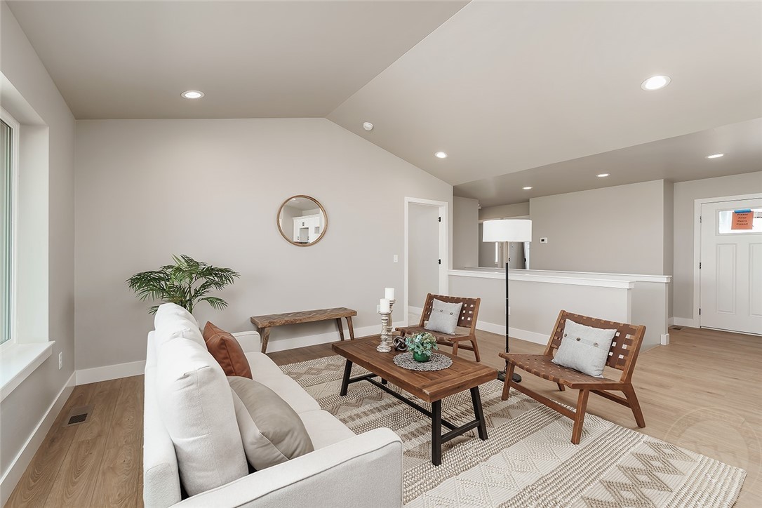 578 Chino Circle