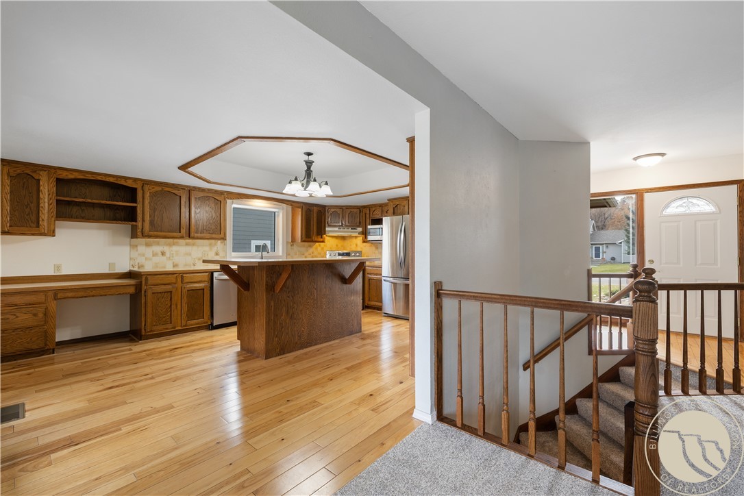 1051 Strawberry Avenue