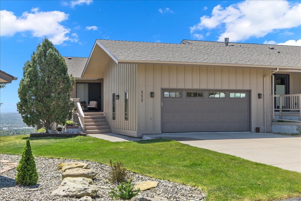 111 Sky Ranch Drive