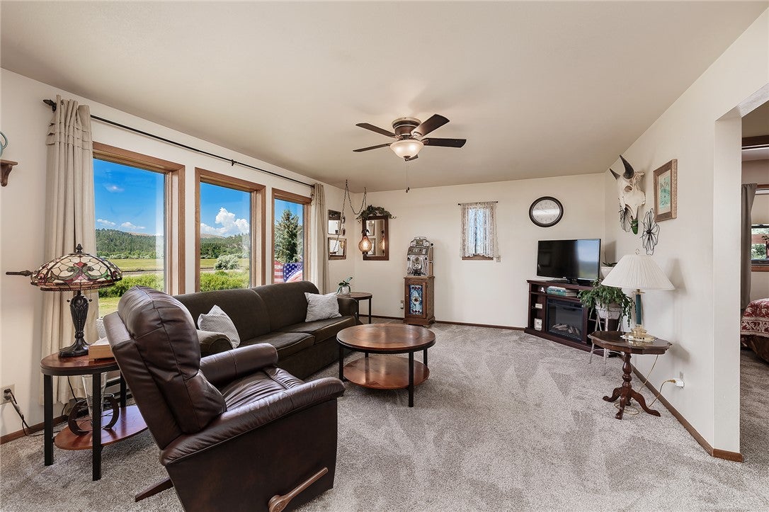 6 Eagle Mountain Road