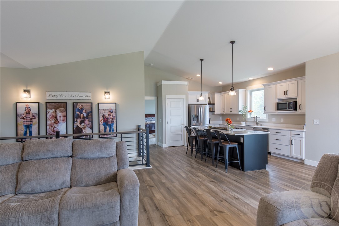 4960 Whisper Way