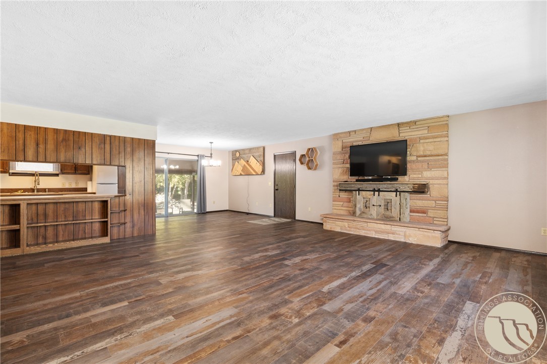 2020 Plaza Drive