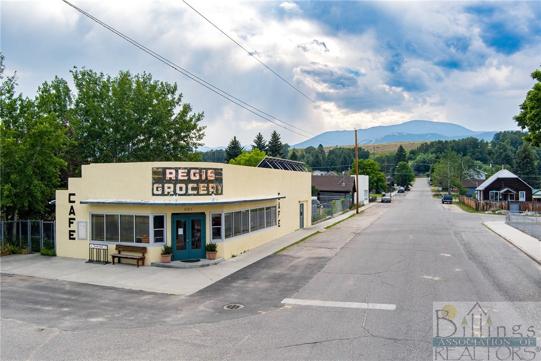 501 Word Avenue South