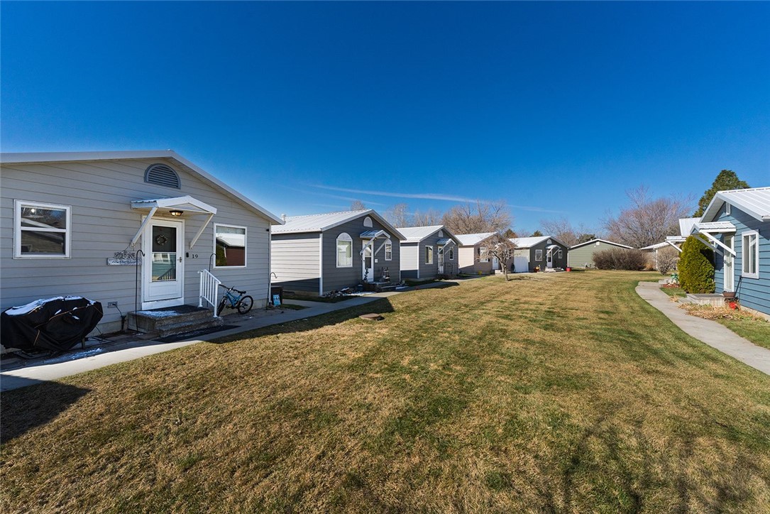 3390 Canyon Drive C19