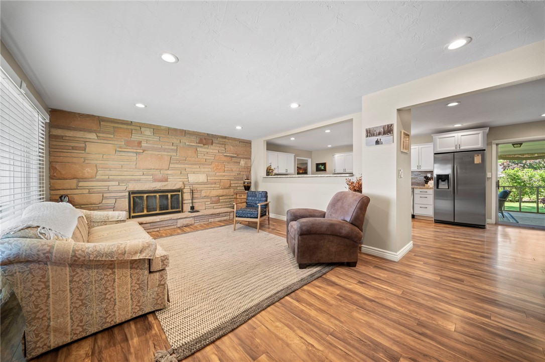 2020 15th Street W