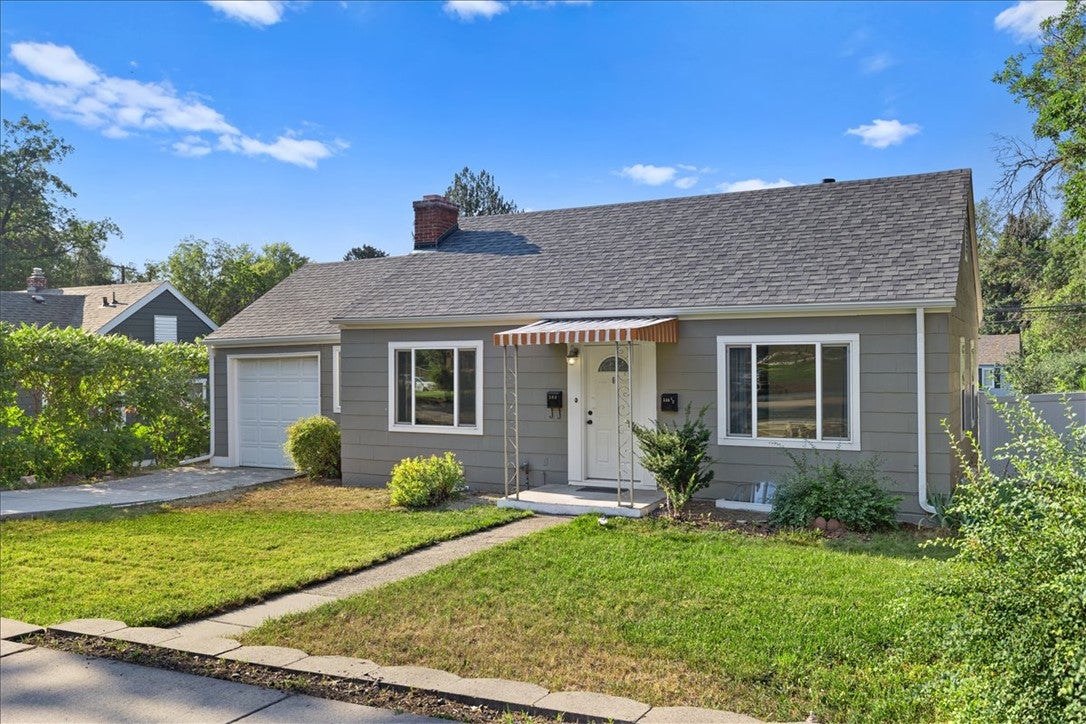 544 Grand Avenue