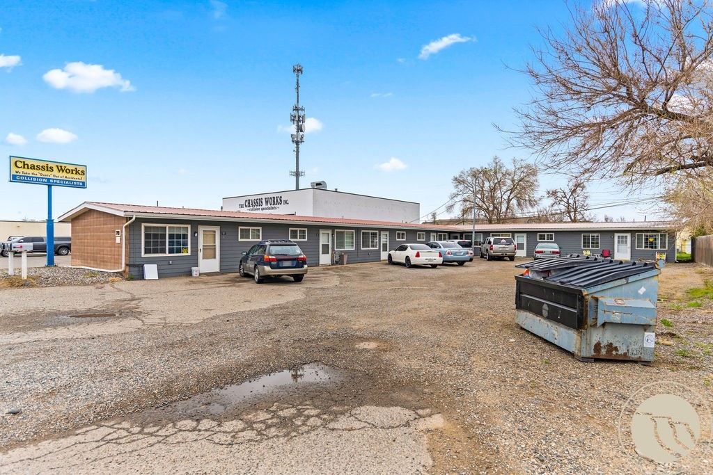 709 Anchor Avenue 1-7