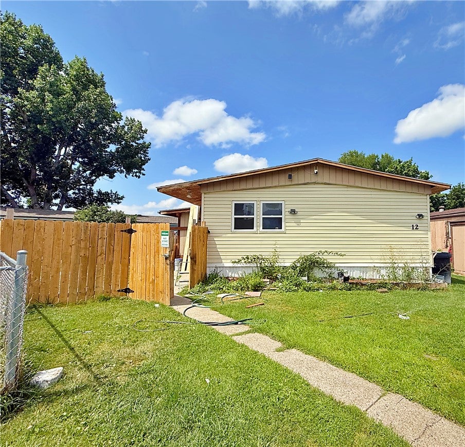 12 Golden Butte Drive