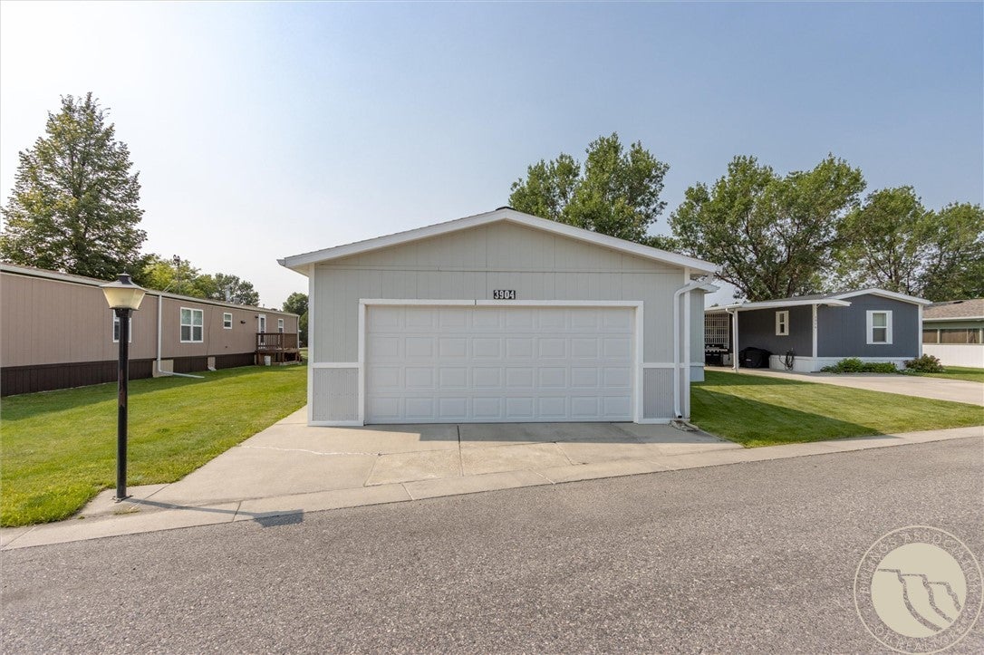 3904 Swallow Lane