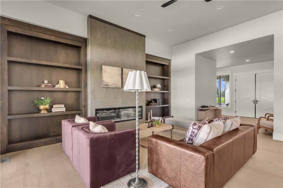 778 52nd Street W