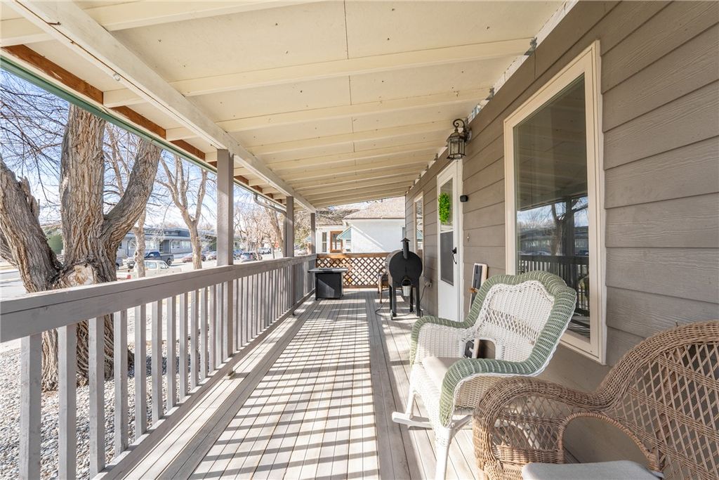 Photo of 326 E 2nd Ave Ave N, Columbus, MT 59019 (MLS # 357796)