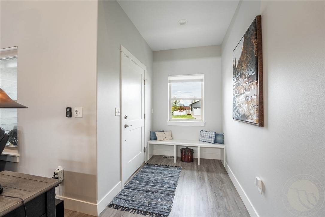 Billings, Montana 59105, United States, 6 Bedrooms Bedrooms, ,3 BathroomsBathrooms,Residential,Active,132356