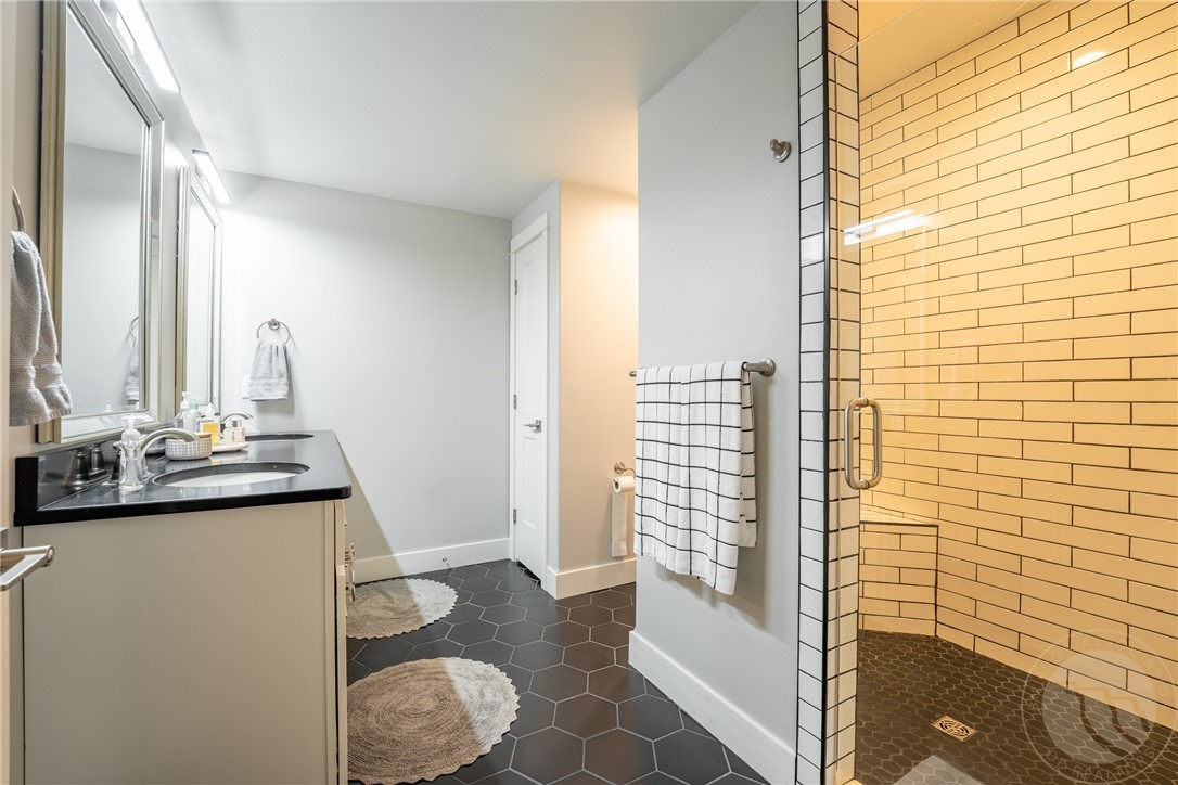 Billings, Montana 59105, United States, 6 Bedrooms Bedrooms, ,3 BathroomsBathrooms,Residential,Active,132356