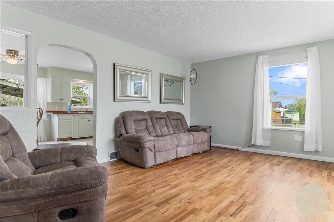 119 W 9th Street