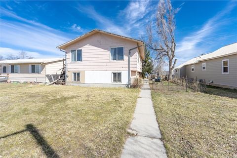 613 N Crook Avenue Hardin MT 59034