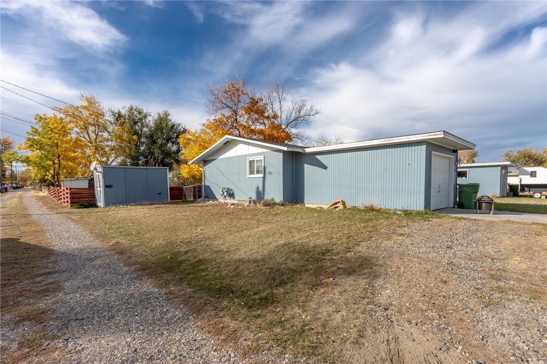1716, 1718 Bitterroot Drive