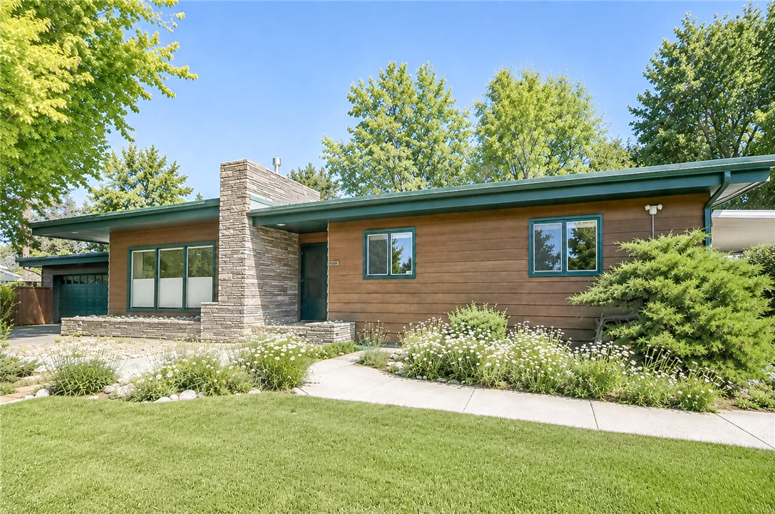 2702 Sunnyview Lane