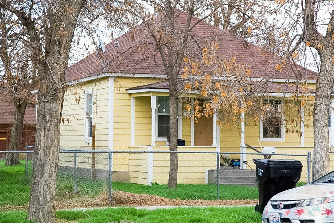 305 S 32nd Street