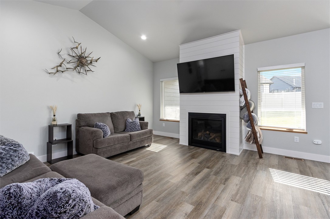 430 Montecito Avenue