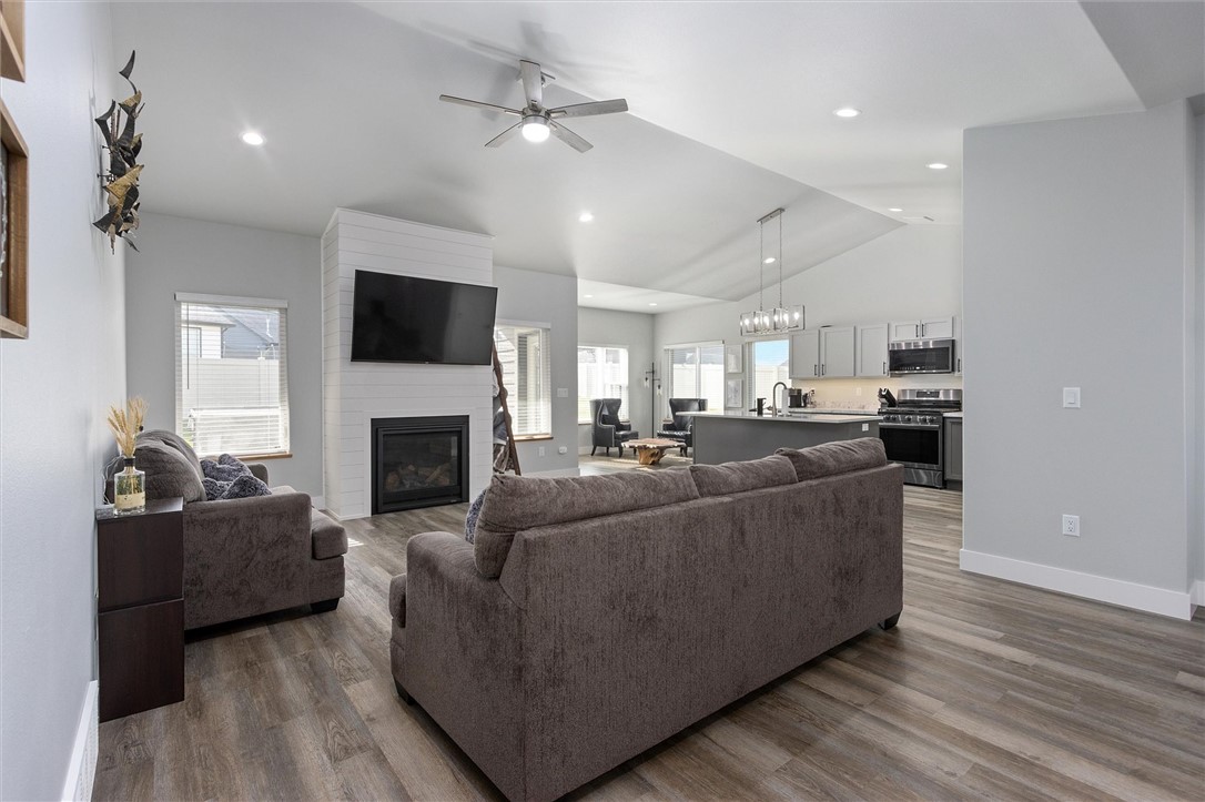 430 Montecito Avenue