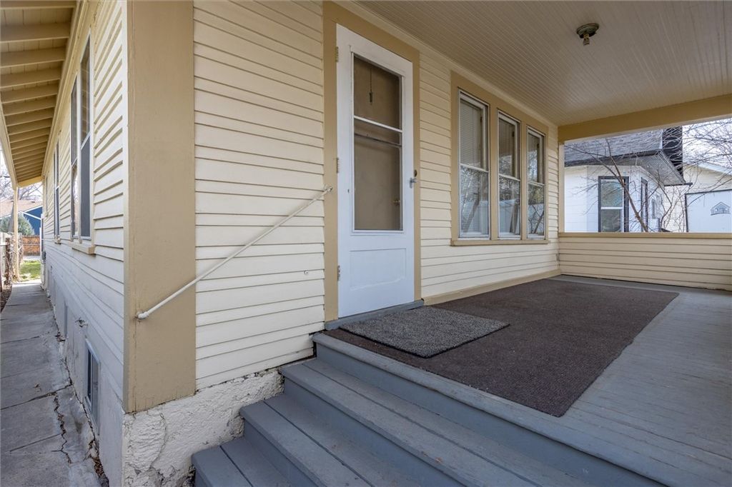 Photo of 30 Lewis Avenue, Billings, MT 59101 (MLS # 357965)