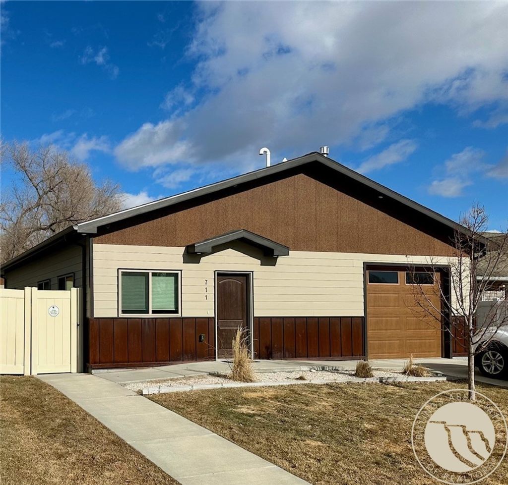 Photo of 711 -717 N 17th Street, Billings, MT 59101 (MLS # 358865)