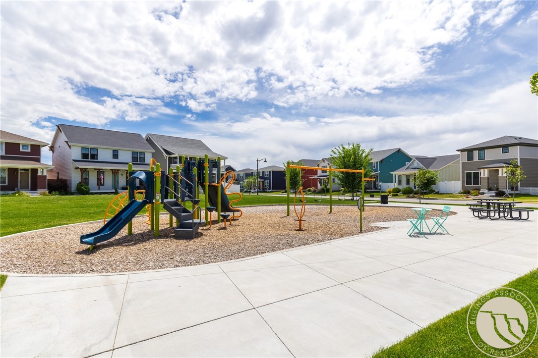 1635 Annas Garden Lane