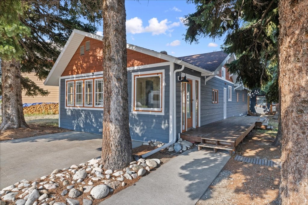 Photo of 719 Broadway Ave. S. AVE, Red Lodge, MT 59068 (MLS # 361041)