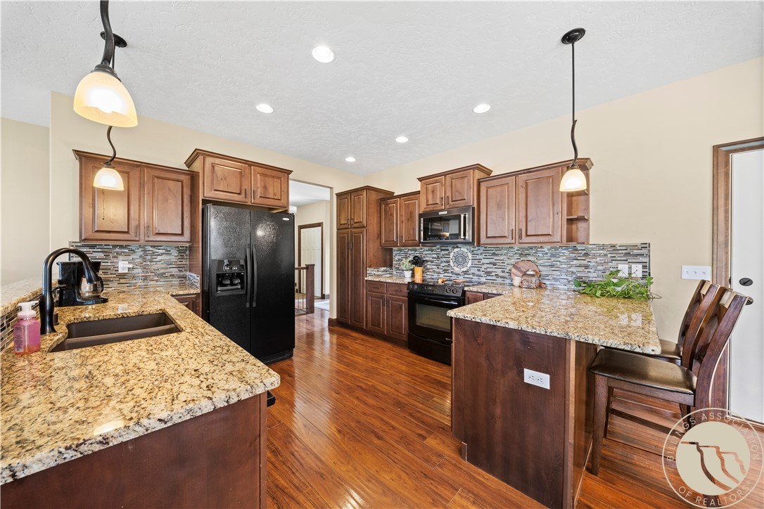 2055 Saddleback Drive