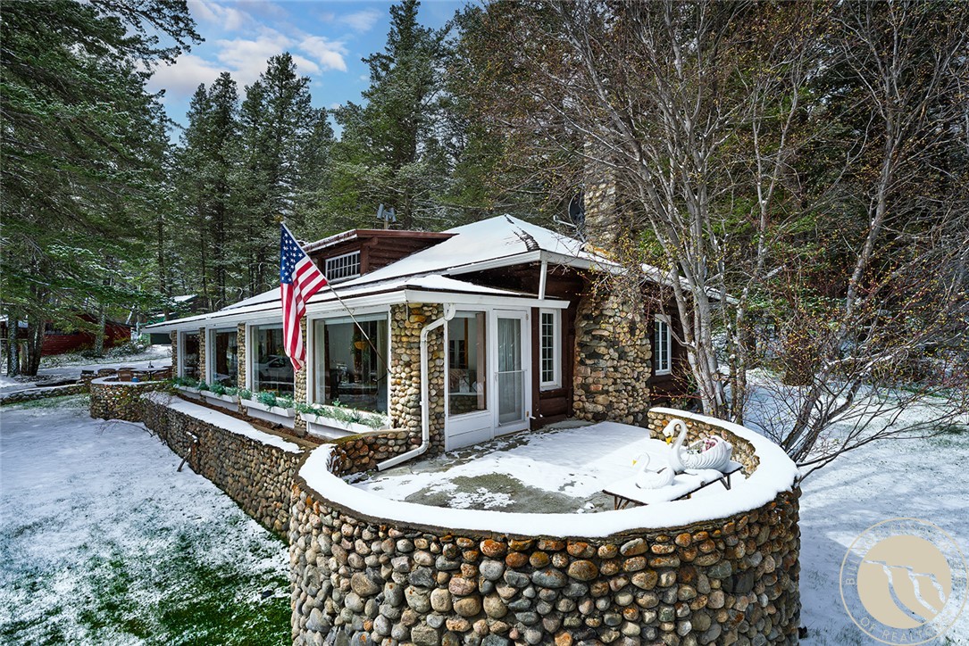 14 Whispering Pines Lane