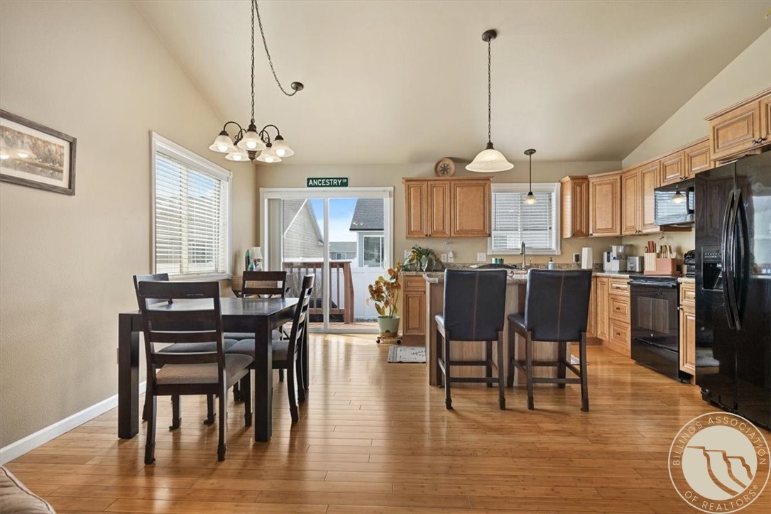 1732 Hesperia Street