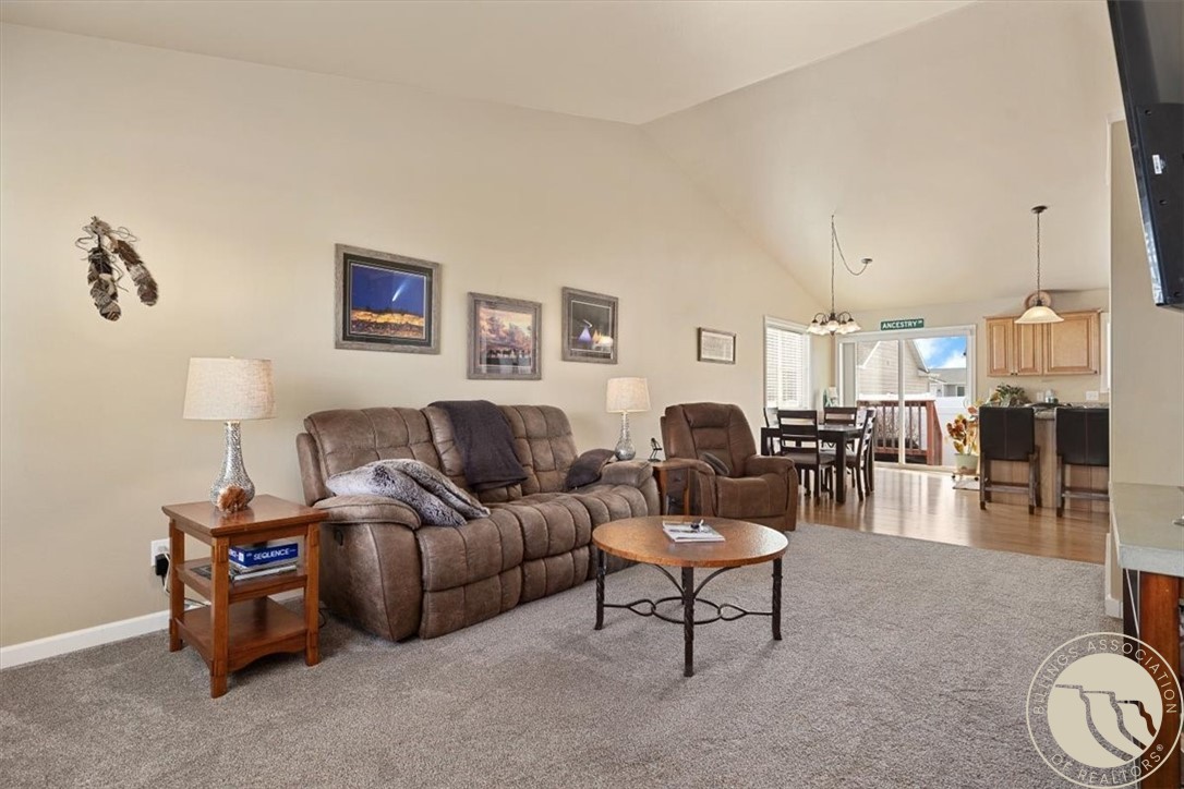 1732 Hesperia Street